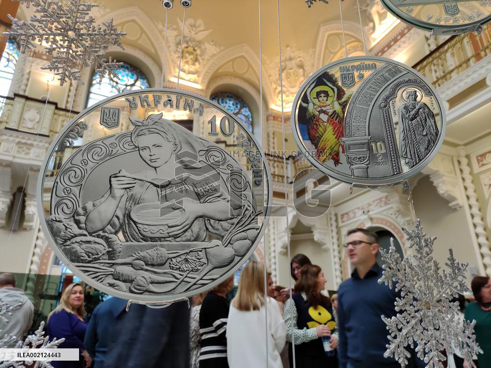 National Bank presents new set of commemorative coins