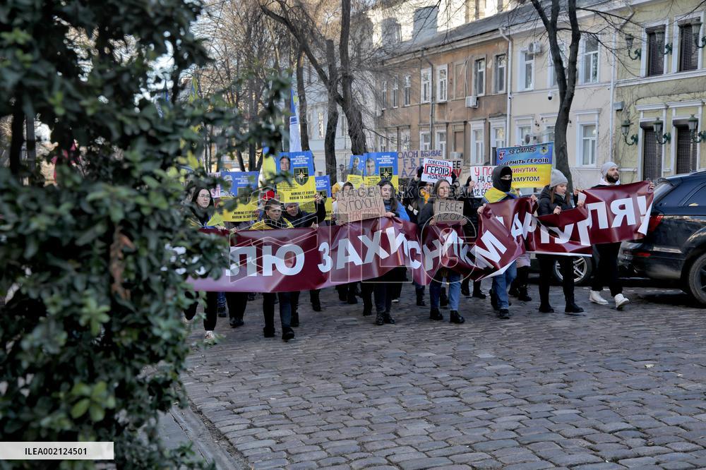 Families of Ukrainian POWs protest in Odesa