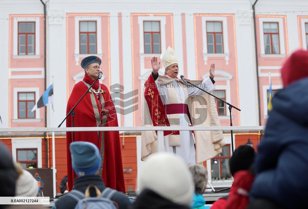 Declaring Christmas Peace