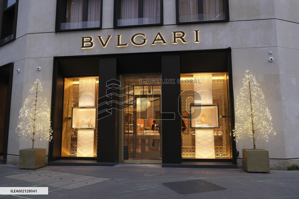 Bulgari Hotel on Avenue Georges V - Paris
