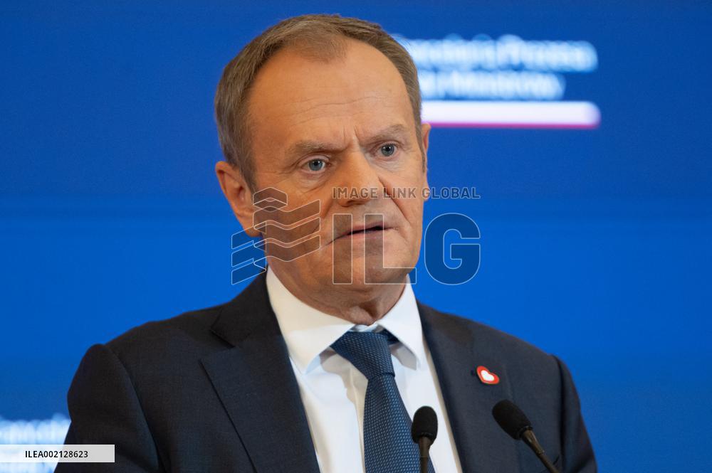 Tusk Seeks To Free The Media From Political Control - Warsaw