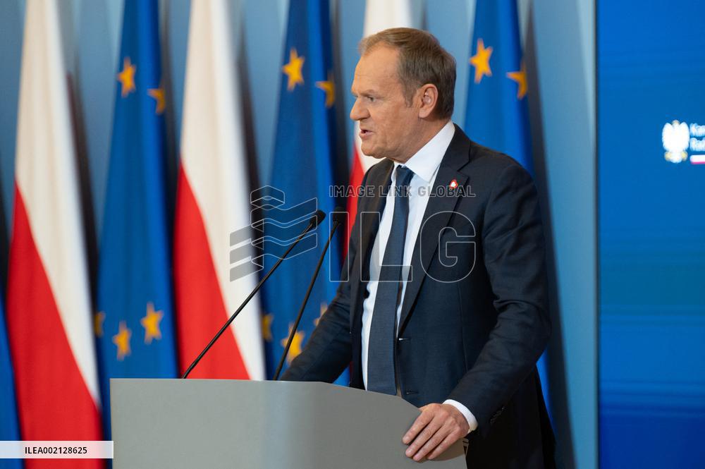 Tusk Seeks To Free The Media From Political Control - Warsaw