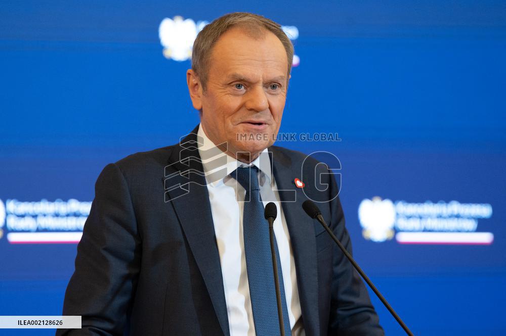 Tusk Seeks To Free The Media From Political Control - Warsaw