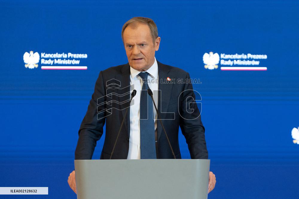 Tusk Seeks To Free The Media From Political Control - Warsaw