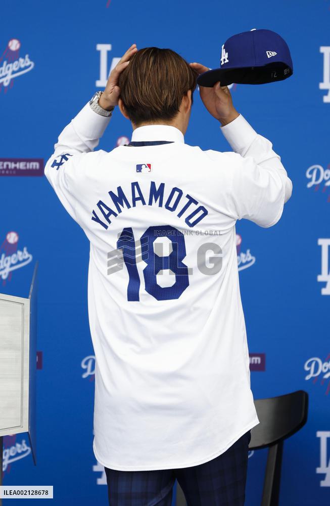 Baseball: Dodgers announce deal with Japan pitcher