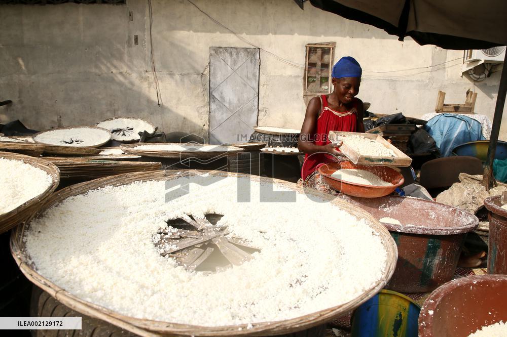 COTE D'IVOIRE-ABIDJAN-DAILY LIFE-ATTIEKE