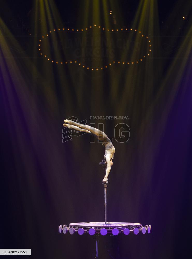 GERMANY-STUTTGART-CHINA-ACROBATICS