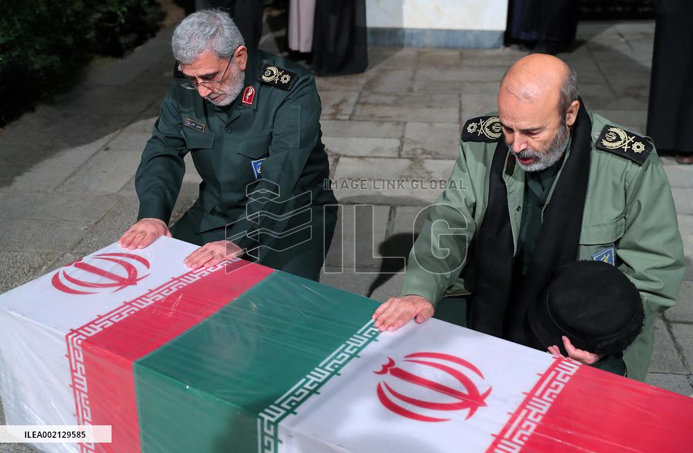Khamenei Praying Next To The Coffin Of The IRGC General Moussav - Tehran
