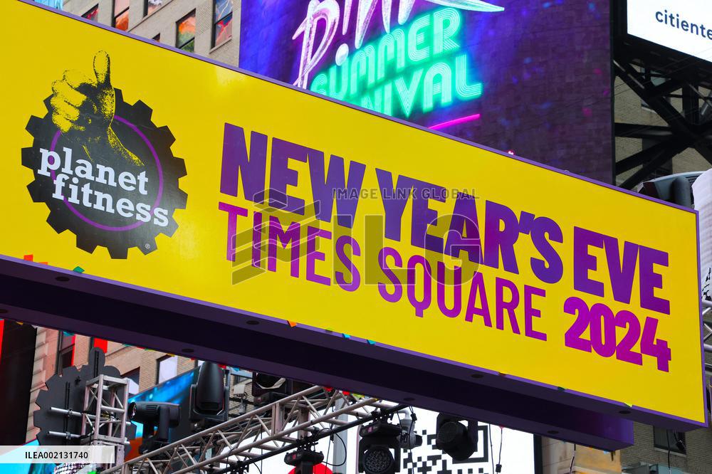 New Year's Eve Confetti Test - NYC