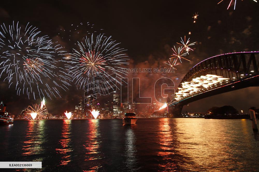 AUSTRALIA-SYDNEY-NEW YEAR-FIREWORKS