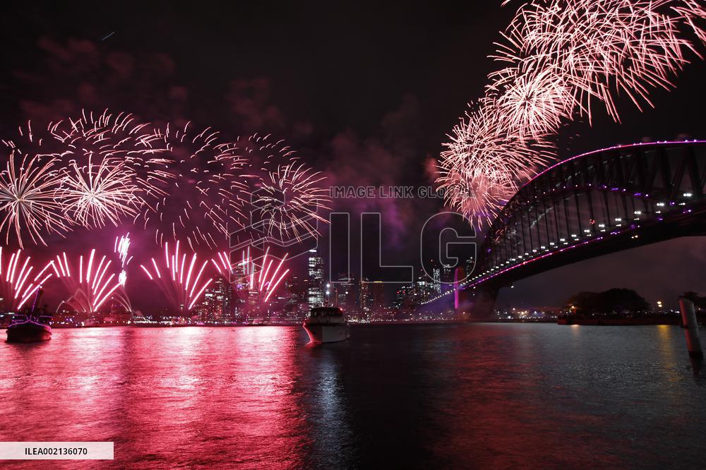 AUSTRALIA-SYDNEY-NEW YEAR-FIREWORKS