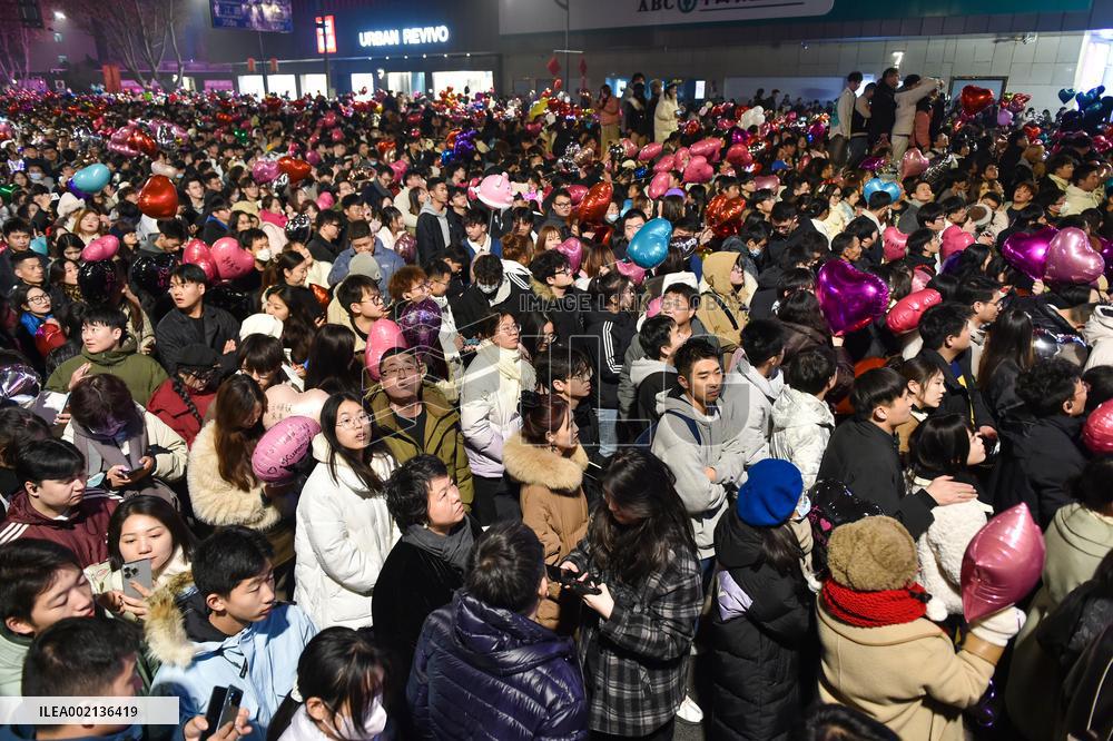 People Gather To Welcome The New Year in Nanjing
