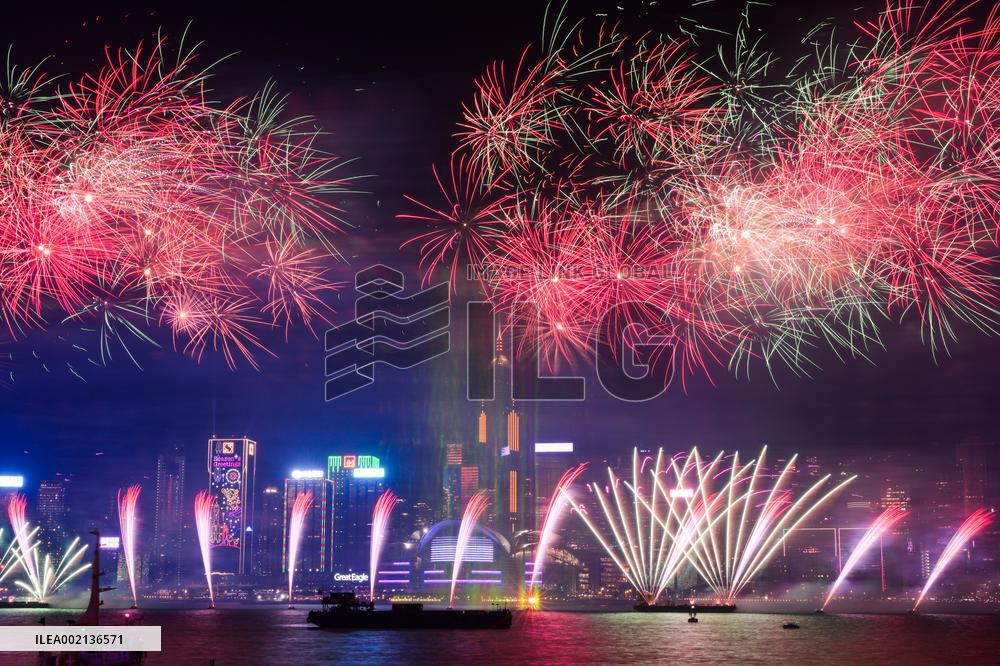 CHINA-HONG KONG-NEW YEAR-FIREWORKS (CN)