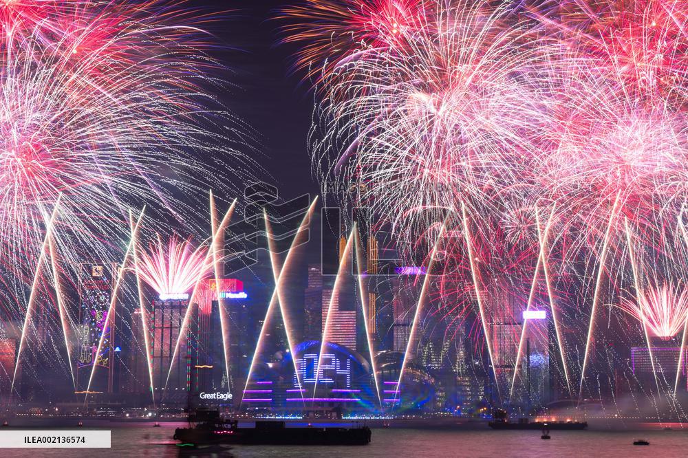 CHINA-HONG KONG-NEW YEAR-FIREWORKS (CN)
