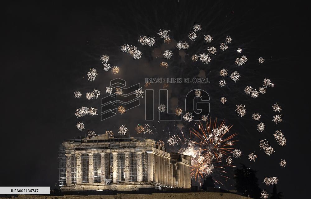 GREECE-ATHENS-NEW YEAR-FIREWORKS