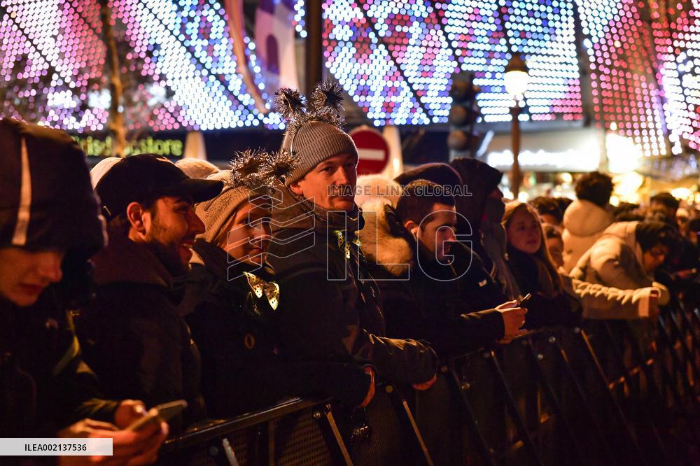 New Year's celebrations in Paris 2024