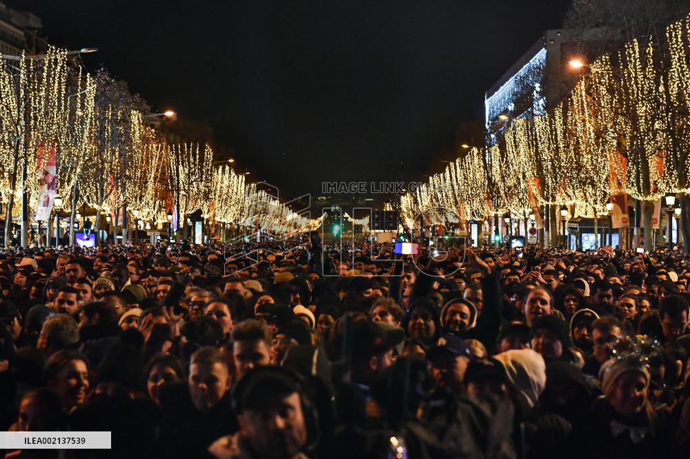 New Year's celebrations in Paris 2024