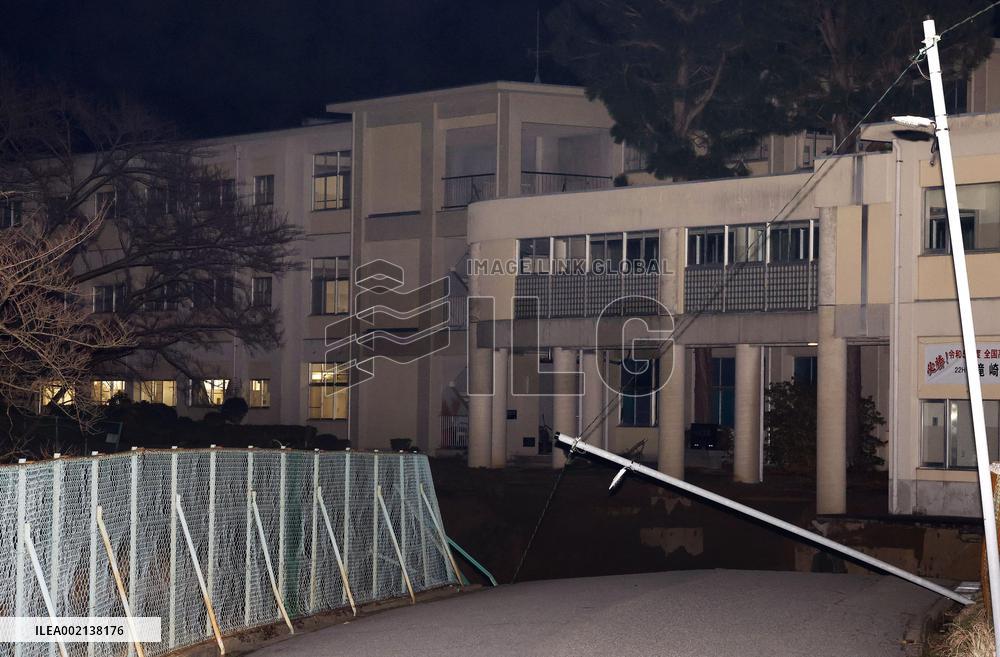 Strong quake rocks Sea of Japan area