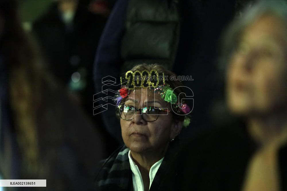 Mexicans welcome the year 2024