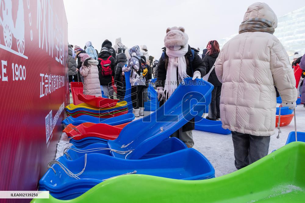 CHINA-HEILONGJIANG-HARBIN-ICE SLIDE (CN)
