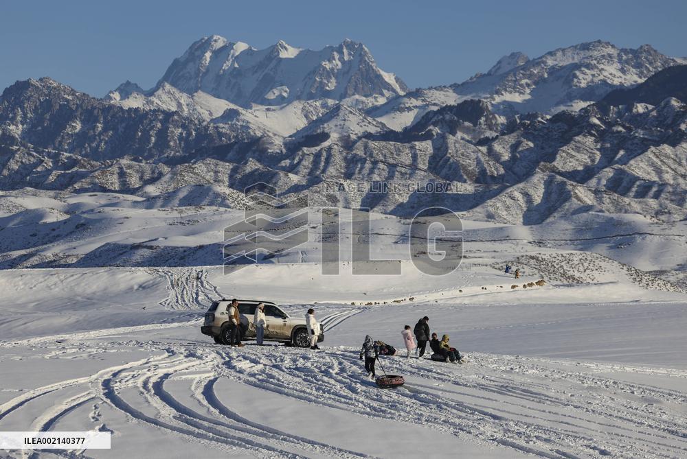 CHINA-XINJIANG-URUMQI-WINTER TOURISM (CN)