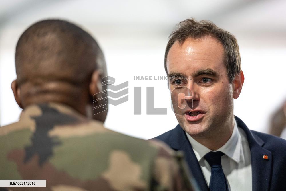 Sebastien Lecornu visits the UNIFL military base of Deir Kifa - Lebanon