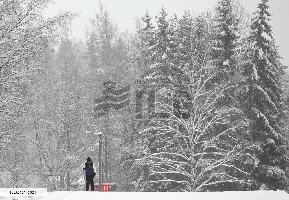 Millaisena sää jatkuu? Vieläkö talven lämpötilaennätyksiä voi rikkoutua?