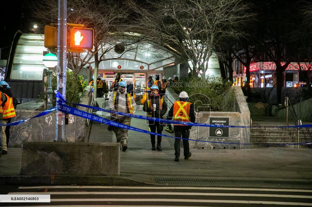 U.S.-NEW YORK-SUBWAY-DERAILMENT