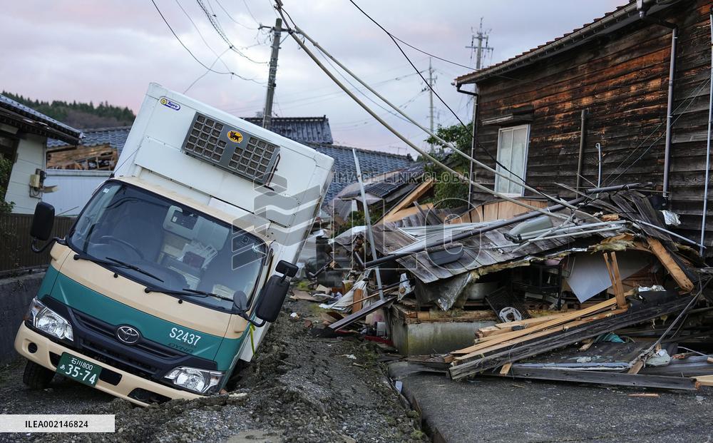 Aftermath of strong quake in central Japan