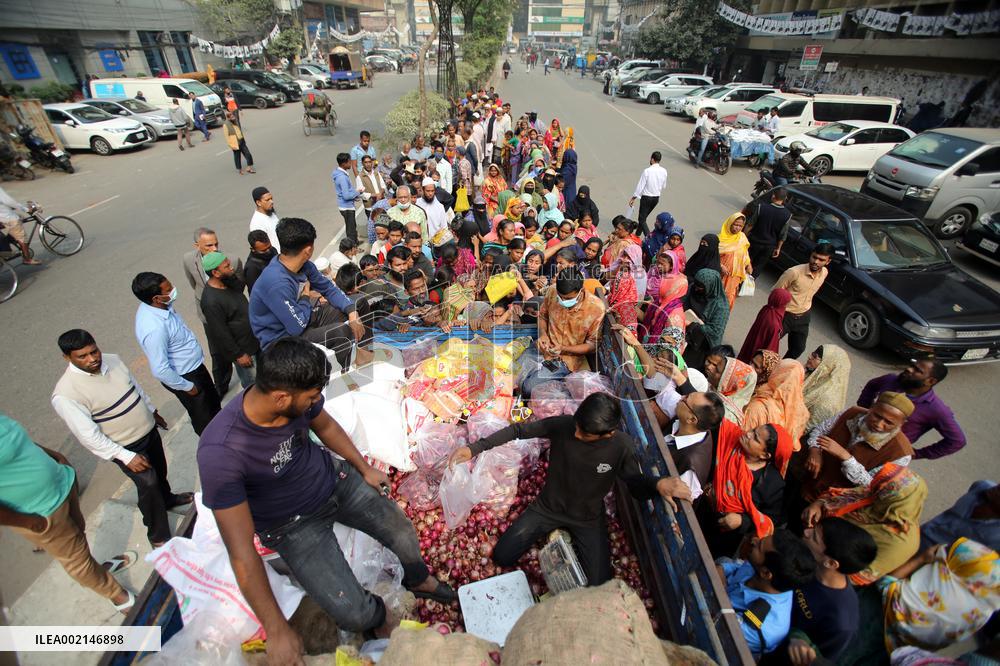 State-Owned Entity Sells Essential Products To The Needy - Dhaka