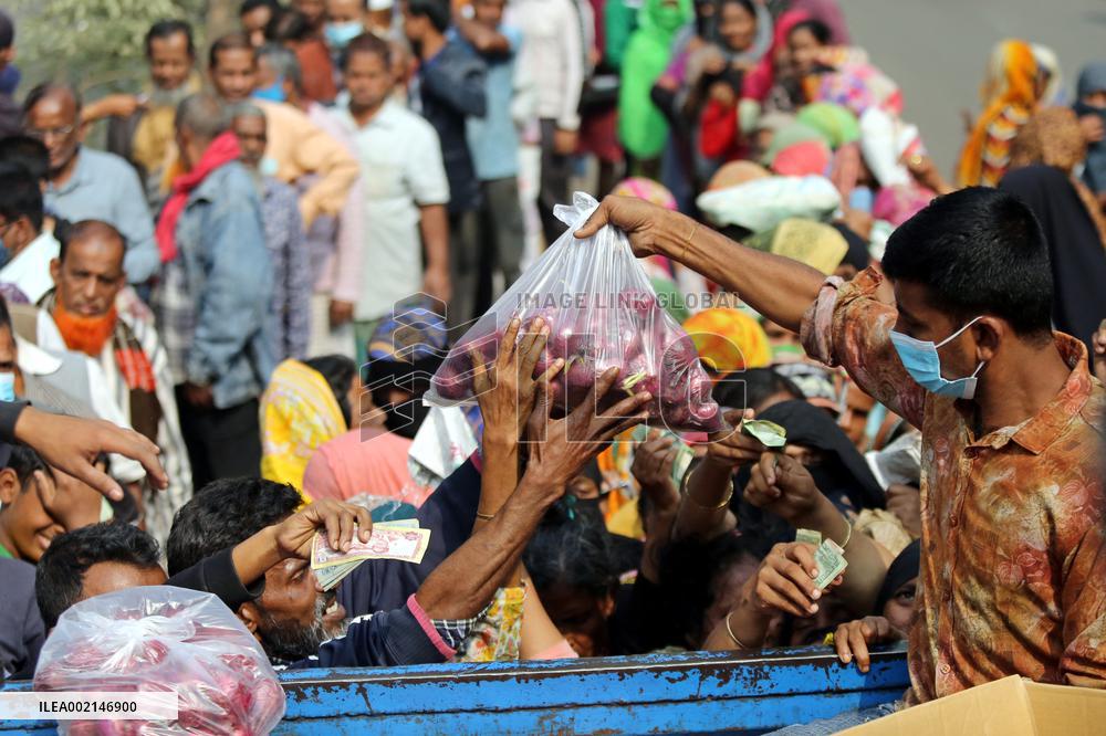 State-Owned Entity Sells Essential Products To The Needy - Dhaka