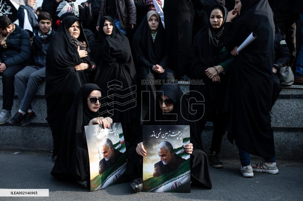 Files - Qasem Soleimani Mourning Across Iran