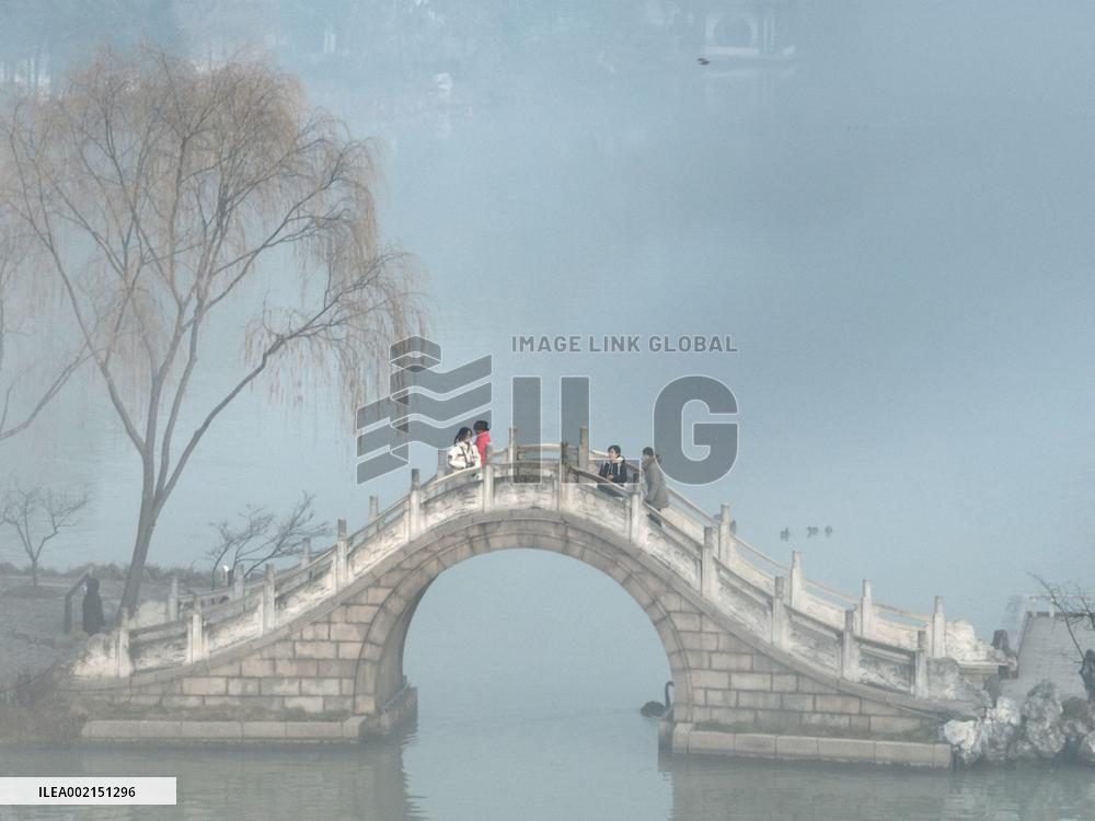 #CHINA-JIANGSU-YANGZHOU-LAKE-SCENERY (CN)