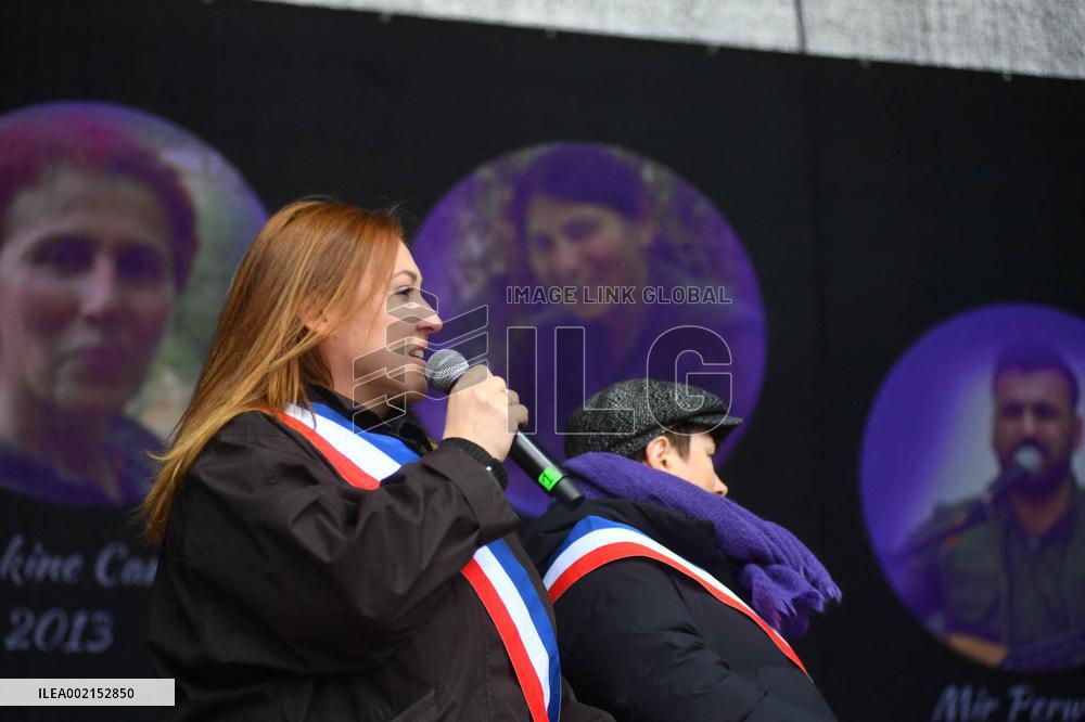 Demonstration in tribute to the Kurds murdered in Paris