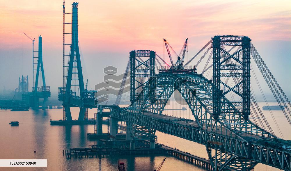 Changtai Yangtze River Bridge Construction