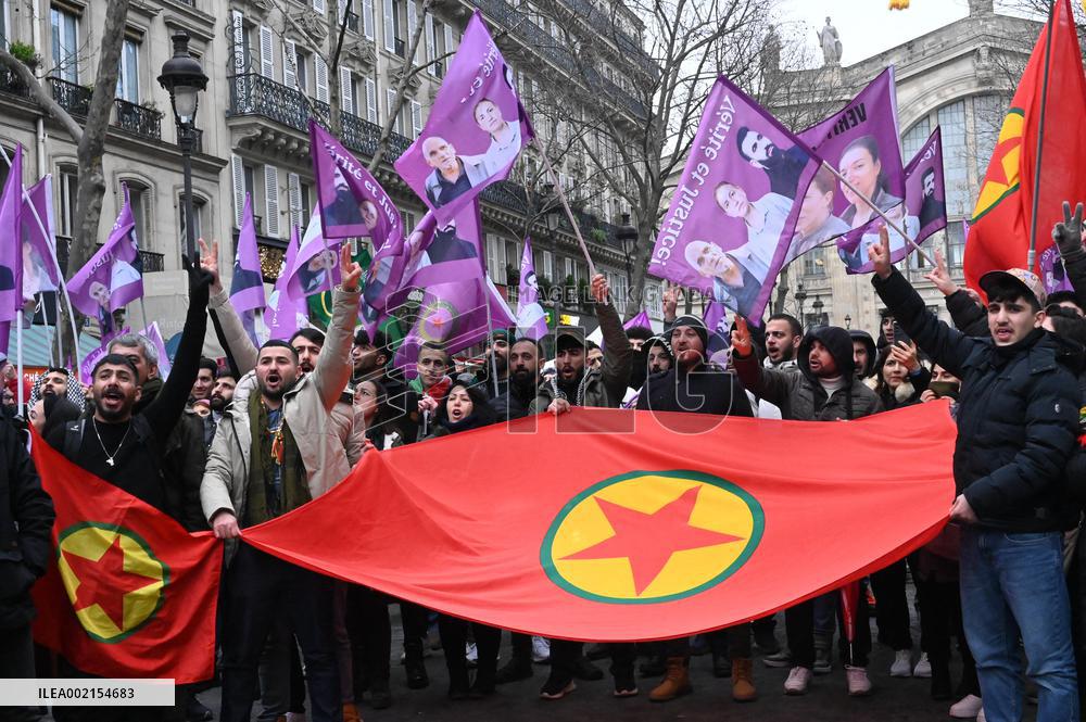 Demonstration In Tribute To The Kurds Murdered - Paris