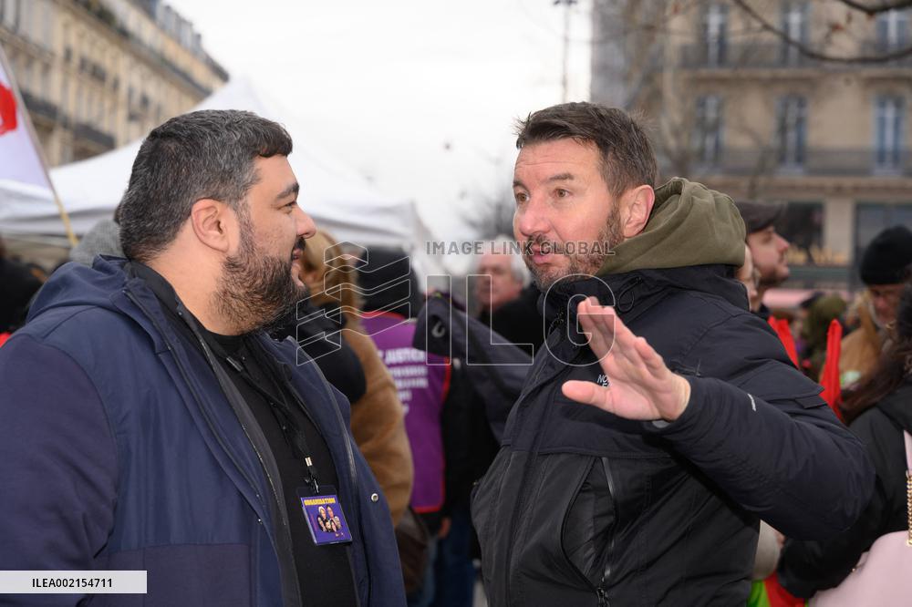 Demonstration In Tribute To The Kurds Murdered - Paris