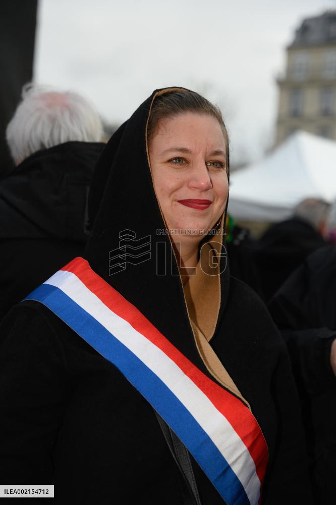 Demonstration In Tribute To The Kurds Murdered - Paris