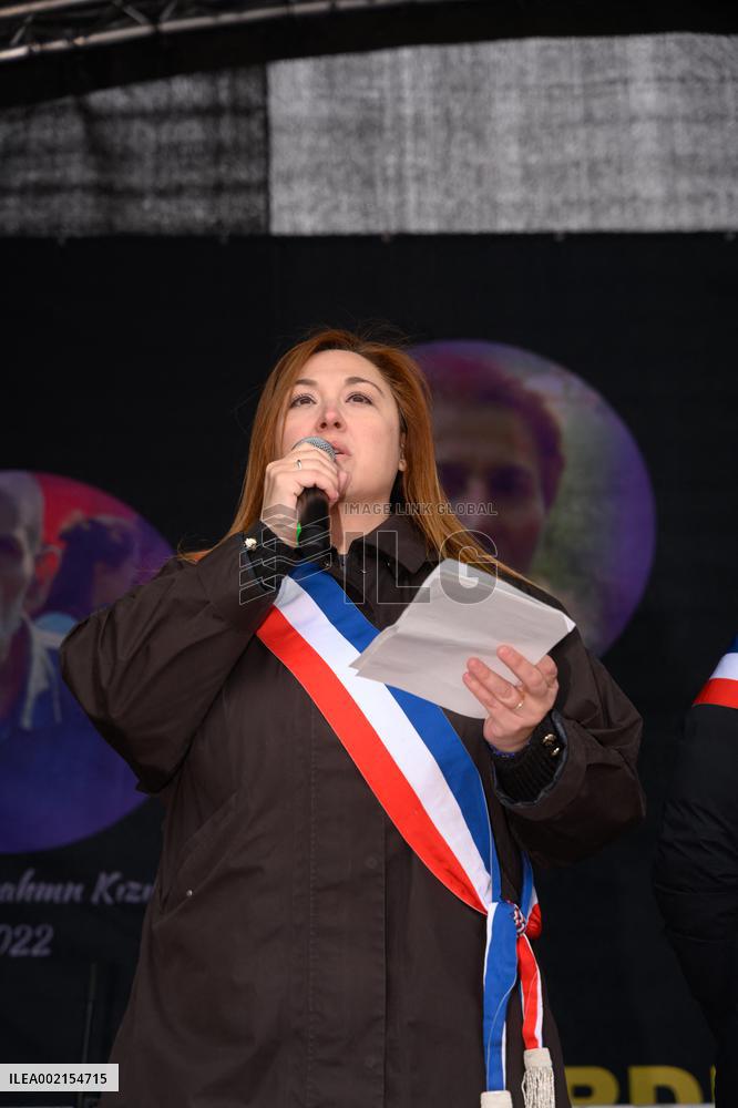 Demonstration In Tribute To The Kurds Murdered - Paris
