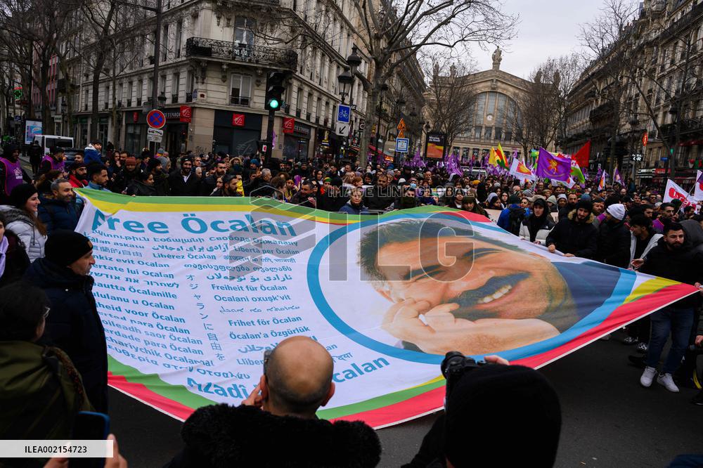 Demonstration In Tribute To The Kurds Murdered - Paris
