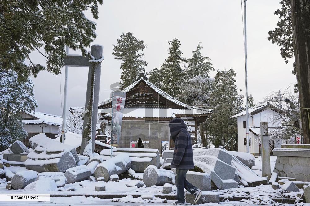 Aftermath of strong quake in central Japan