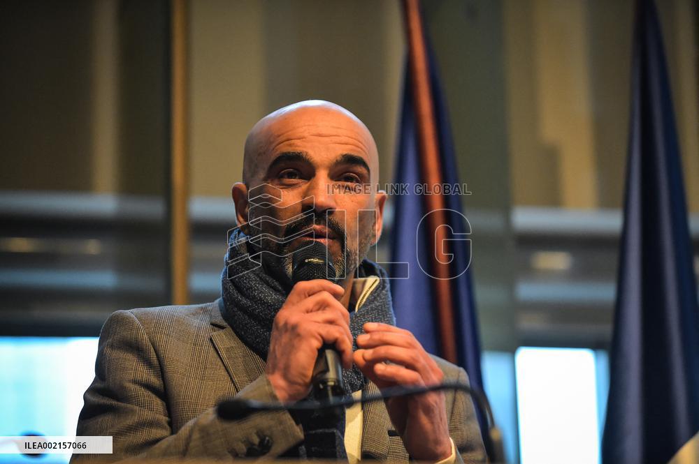 Visit to inaugurate the Paris 2024 Games window display