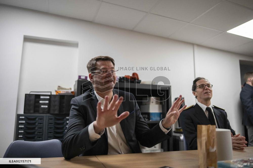 Patrice Vergriete Visits An Social Integration Centre - Paris