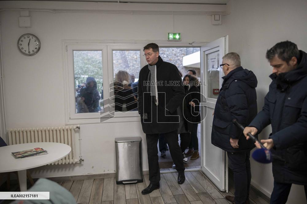 Patrice Vergriete Visits An Social Integration Centre - Paris