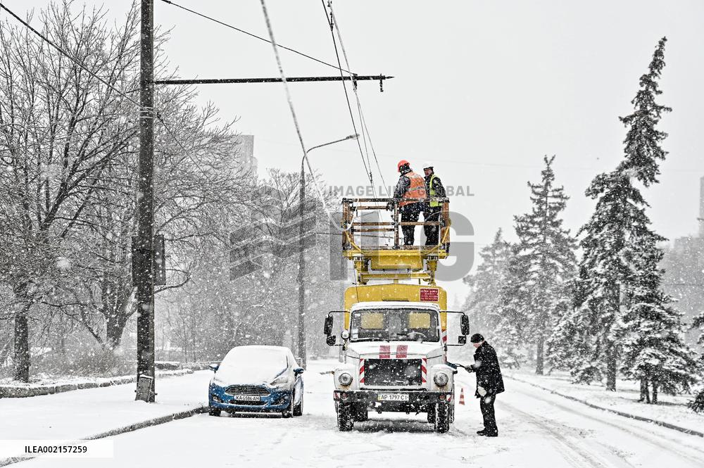 Russian troops launch another missile attack on Zaporizhzhia