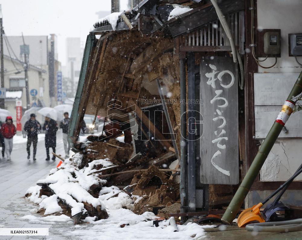 Aftermath of strong quake in central Japan