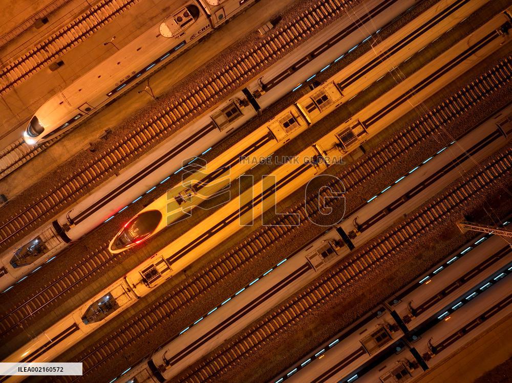 China Railway Implements New Train Operation Charts