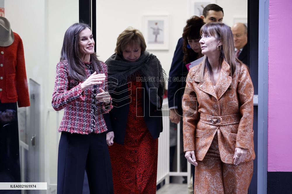 Queen Letizia Visits The APRAMP Headquarters - Madrid