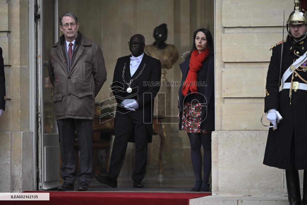 Handover Ceremony At Hotel De Matignon - Paris