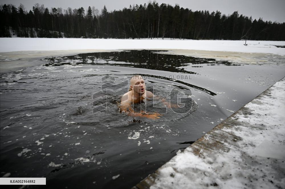 Ice swimming